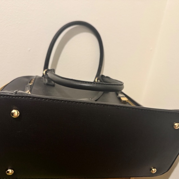 Adrienne Vittadini Handbag - Picture 5 of 5